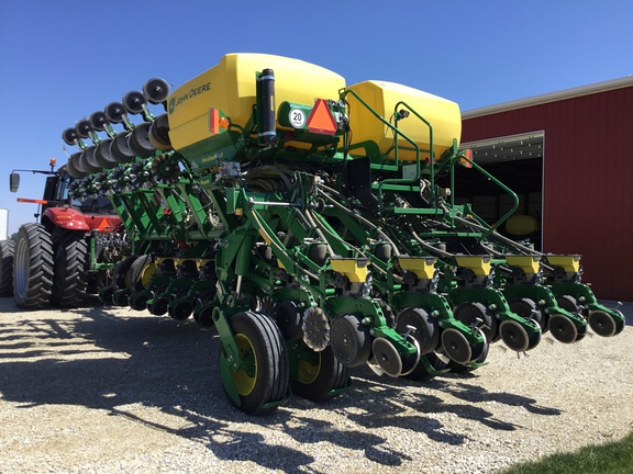 2025 John-Deere 1795