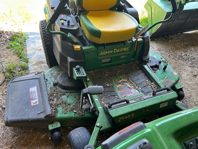 Used 2024 John Deere Z545R Zero Turn Mowers at Koenig Equipment in Bloomington, IN - PhotoXL5