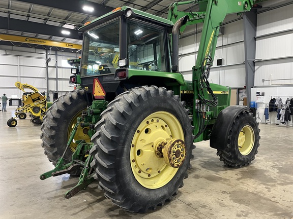 1992 John Deere 4760 (4th thumbnail)