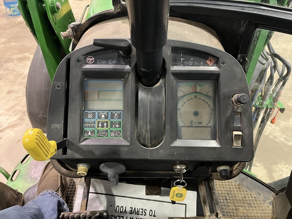 1992 John Deere 4760 (24th thumbnail)
