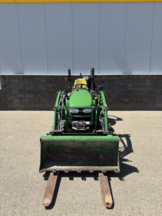 Used 2010 John Deere 2520 Compact Utility Tractors at Horizon Ag & Turf in Edmonton South, AB - Photo4