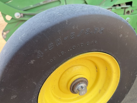 2018 John Deere 560M - Photo9