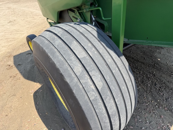 2018 John Deere 560M - Photo14