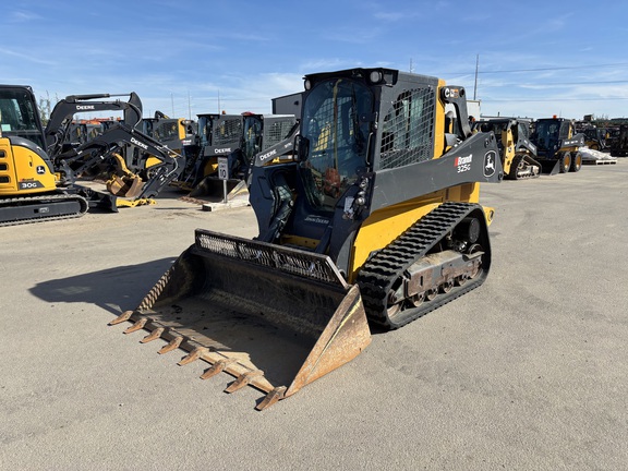 Photo of 2025 John Deere 325G