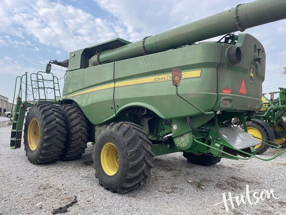 Photo of 2022 John Deere S780