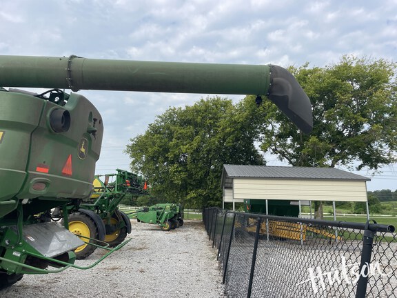 Photo of 2022 John Deere S780