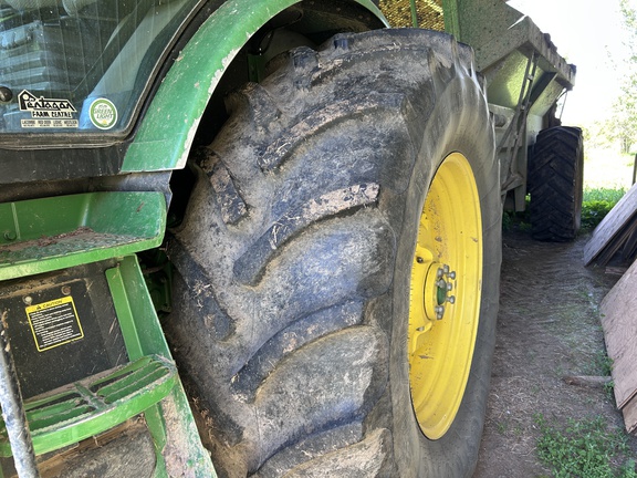 Used 2011 John Deere 7230R Row Crop Tractors at Horizon Ag & Turf in Barrhead, AB - Photo26