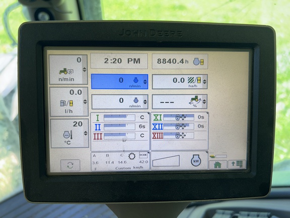 Used 2011 John Deere 7230R Row Crop Tractors at Horizon Ag & Turf in Barrhead, AB - Photo40