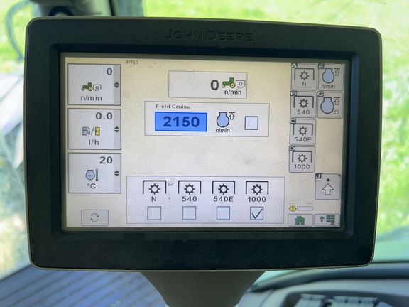 Used 2011 John Deere 7230R Row Crop Tractors at Horizon Ag & Turf in Barrhead, AB - Photo44