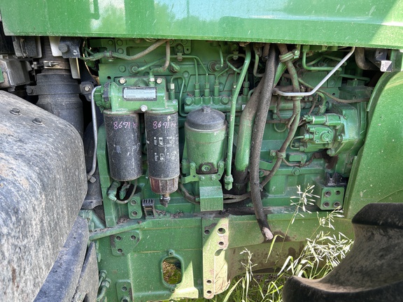 Used 2011 John Deere 7230R Row Crop Tractors at Horizon Ag & Turf in Barrhead, AB - Photo48