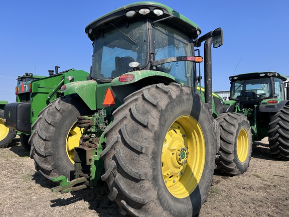 Used 2011 John Deere 7230R Row Crop Tractors at Horizon Ag & Turf in Barrhead, AB - Photo4