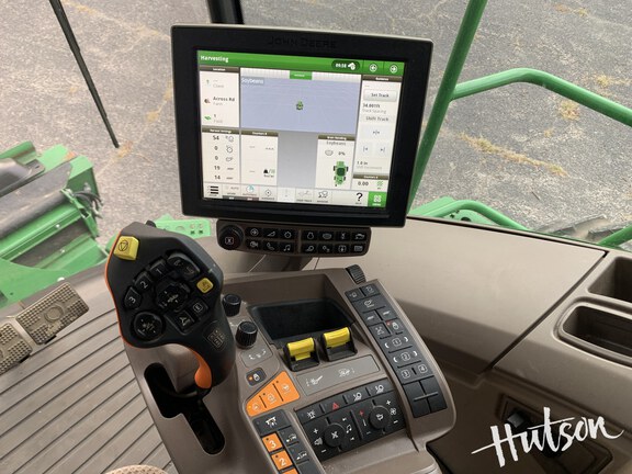 Photo of 2020 John Deere S760