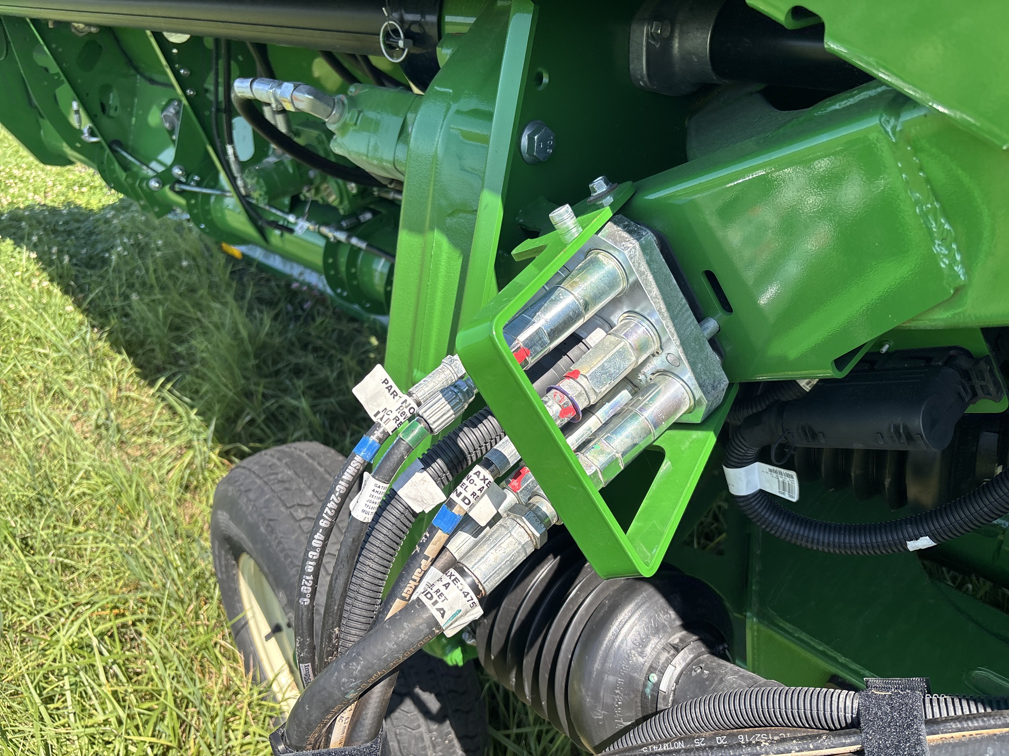 Used 2026 John Deere RDF 35 Combine Platforms at Koenig Equipment in Urbana, OH - PhotoXL7