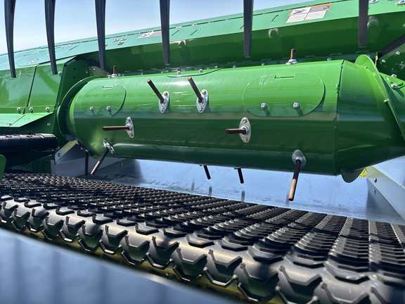 Used 2026 John Deere RDF 35 Combine Platforms at Koenig Equipment in Urbana, OH - Photo8