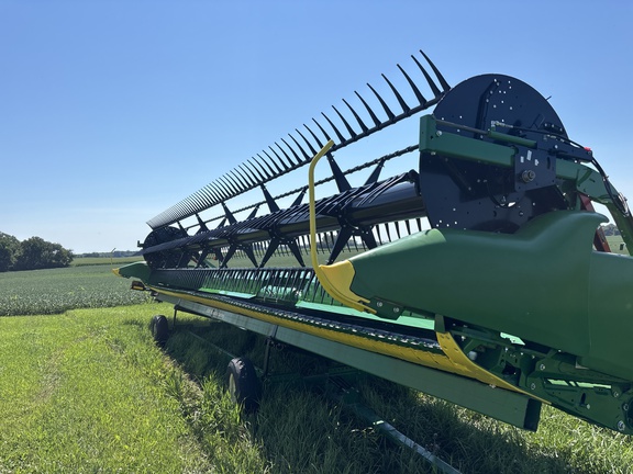 Used 2026 John Deere RDF 35 Combine Platforms at Koenig Equipment in Urbana, OH - Photo2