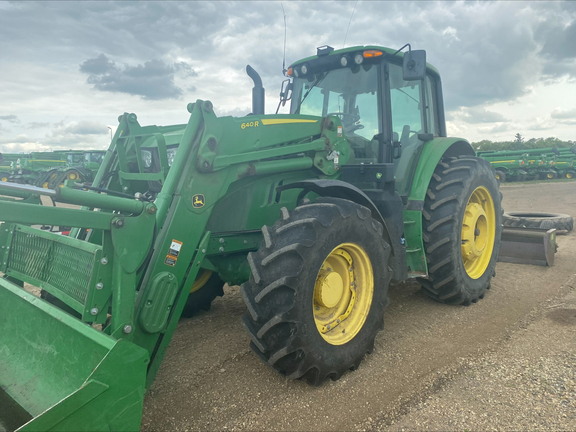 2017 John Deere 6145M