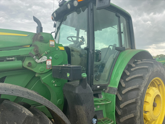 2017 John Deere 6145M