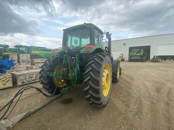 2017 John Deere 6145M