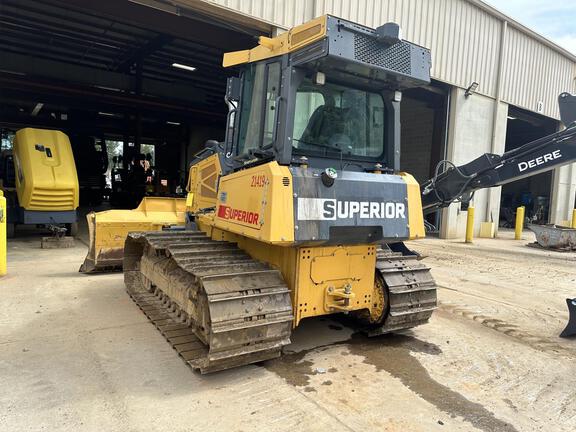 2022 John Deere 700L