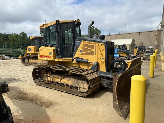 2022 John Deere 700L