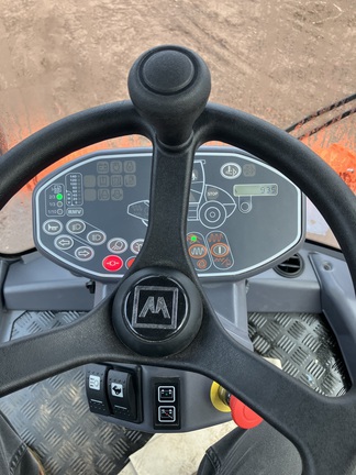 2025 Hamm HC70
