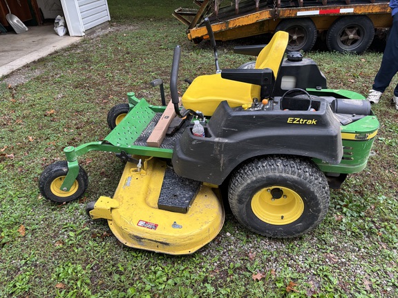 Used 2012 John Deere Z465 Zero Turn Mowers at Koenig Equipment in Urbana, OH - Photo4