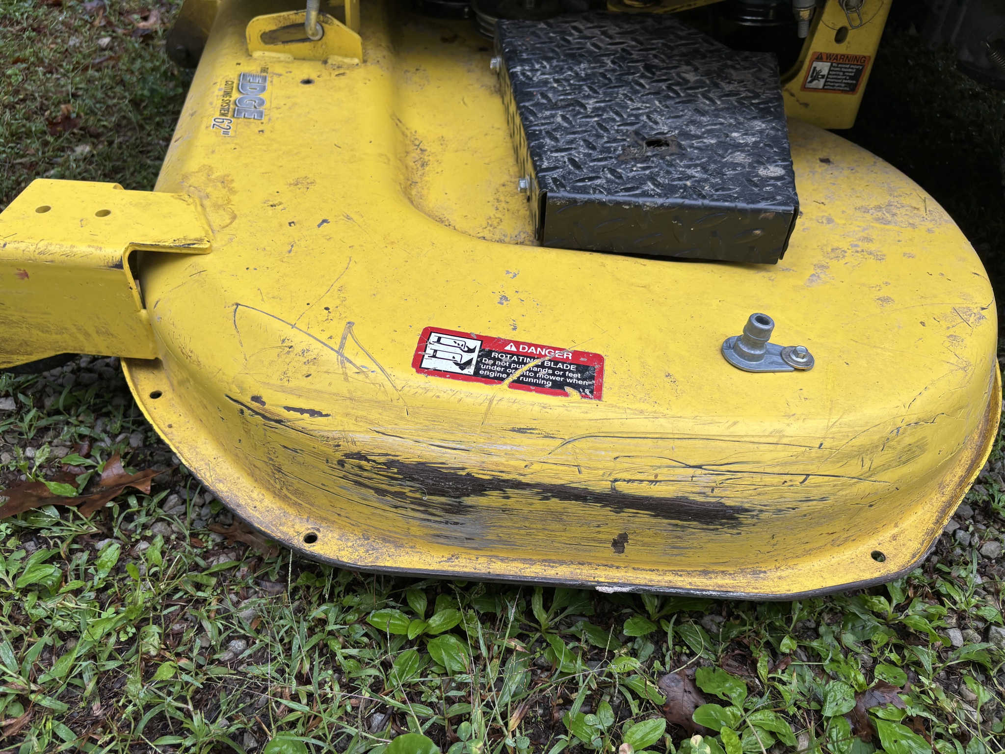 Used 2012 John Deere Z465 Zero Turn Mowers at Koenig Equipment in Urbana, OH - PhotoXL10