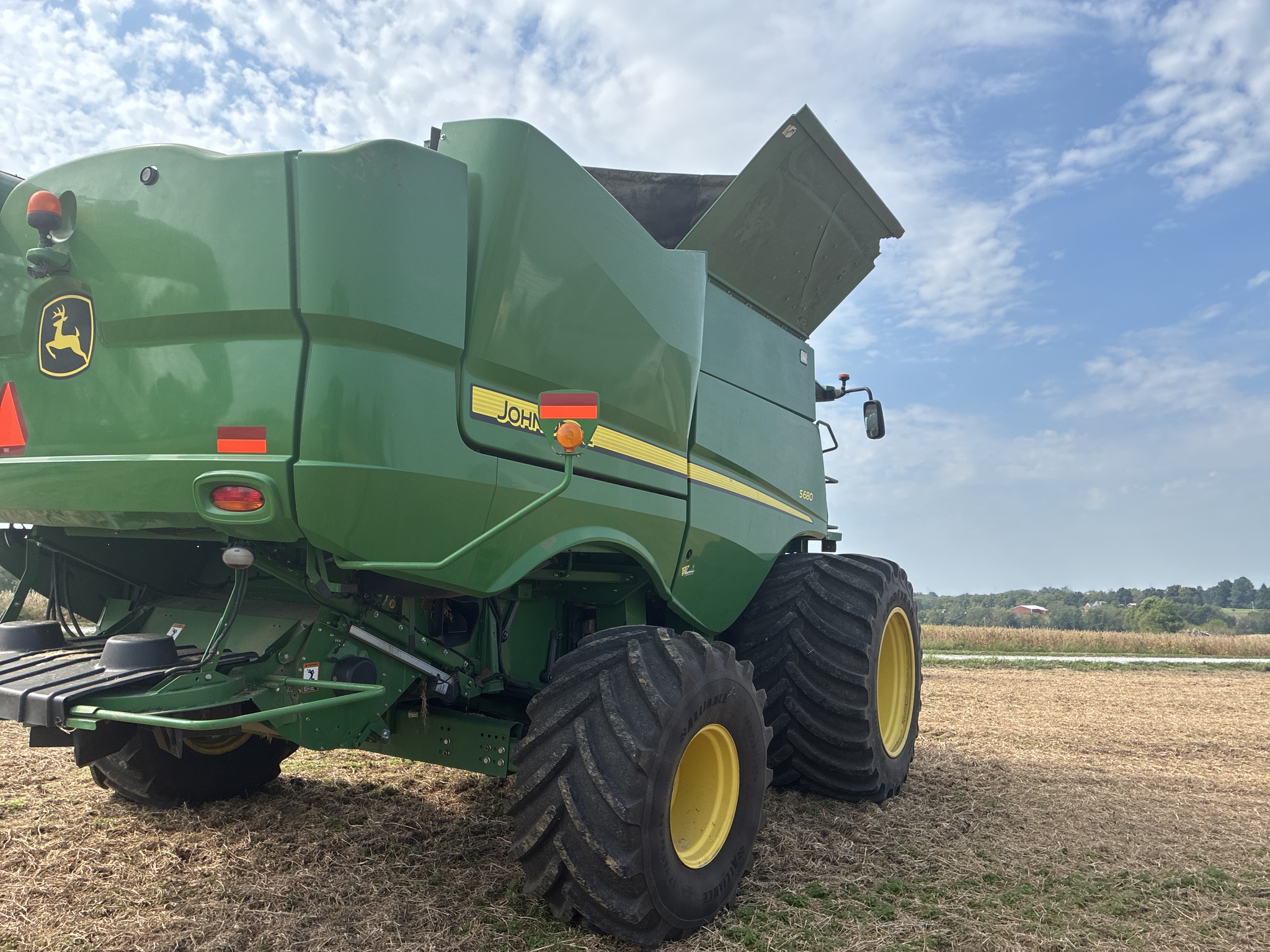 Used 2015 John Deere S680 Combines at Koenig Equipment in Greensburg, IN - PhotoXL4