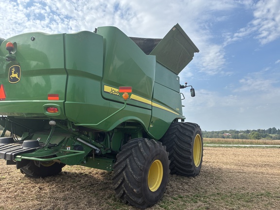 Used 2015 John Deere S680 Combines at Koenig Equipment in Greensburg, IN - Photo4