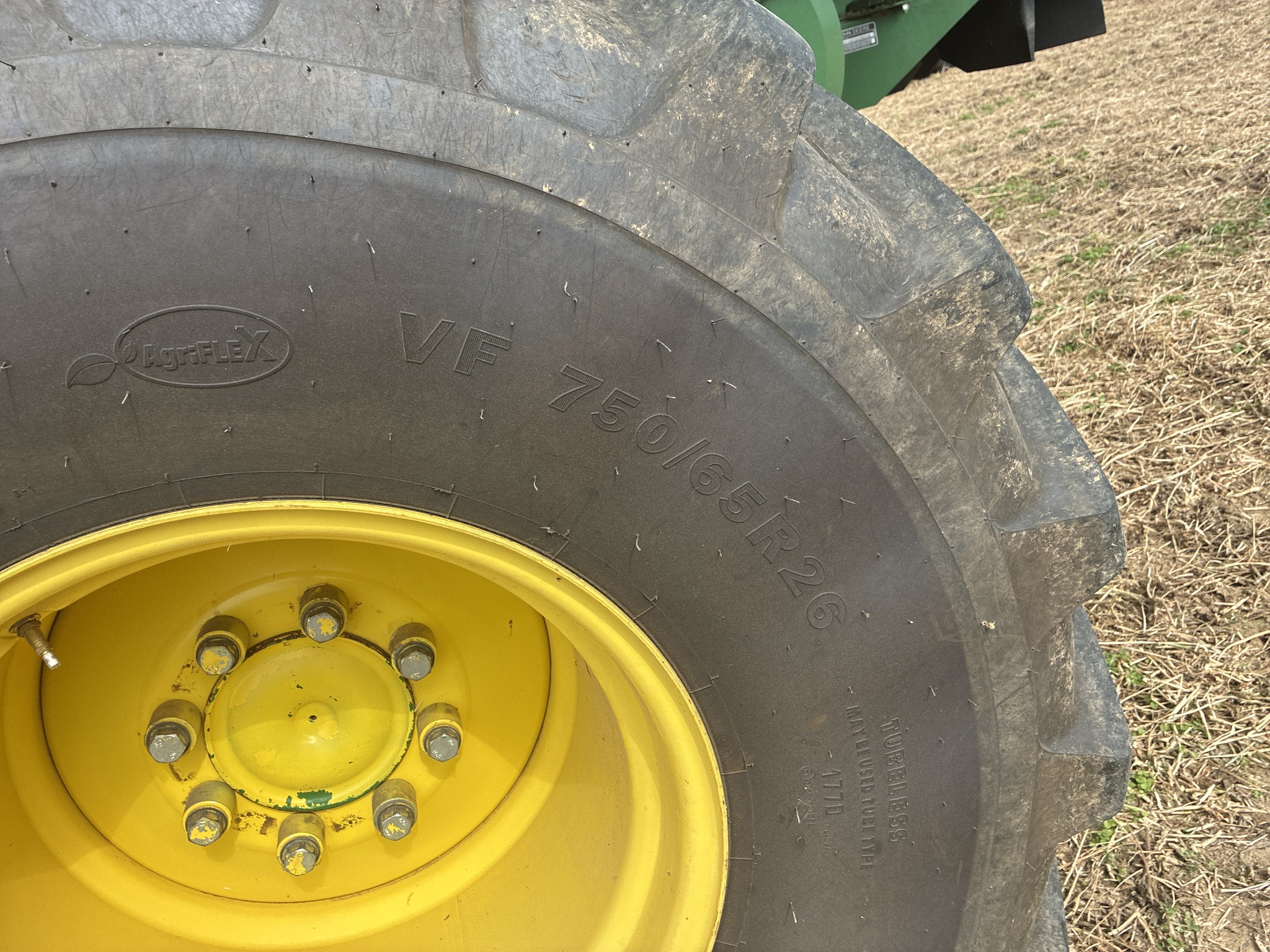 Used 2015 John Deere S680 Combines at Koenig Equipment in Greensburg, IN - PhotoXL23