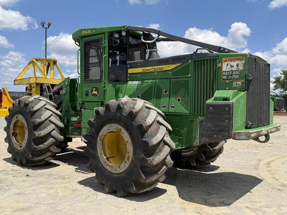 2023 John Deere 843L II