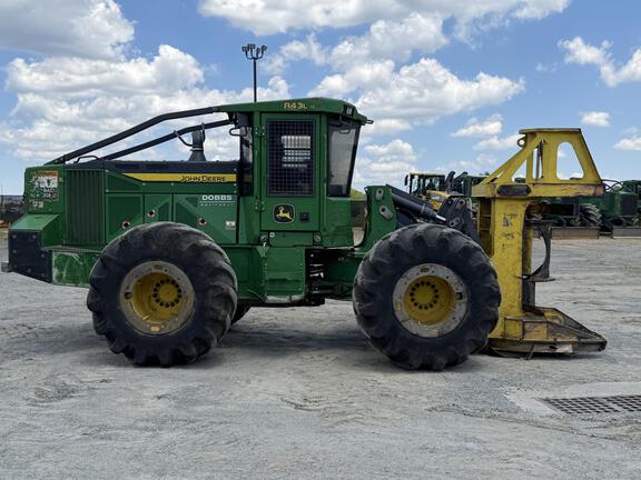2023 John Deere 843L II
