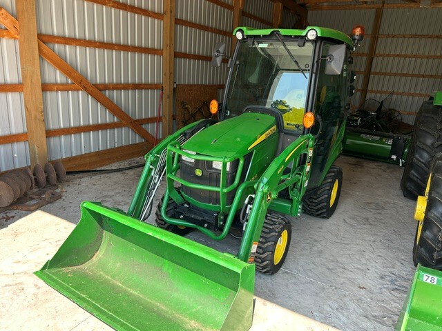 2018 John Deere 1025R Tractor