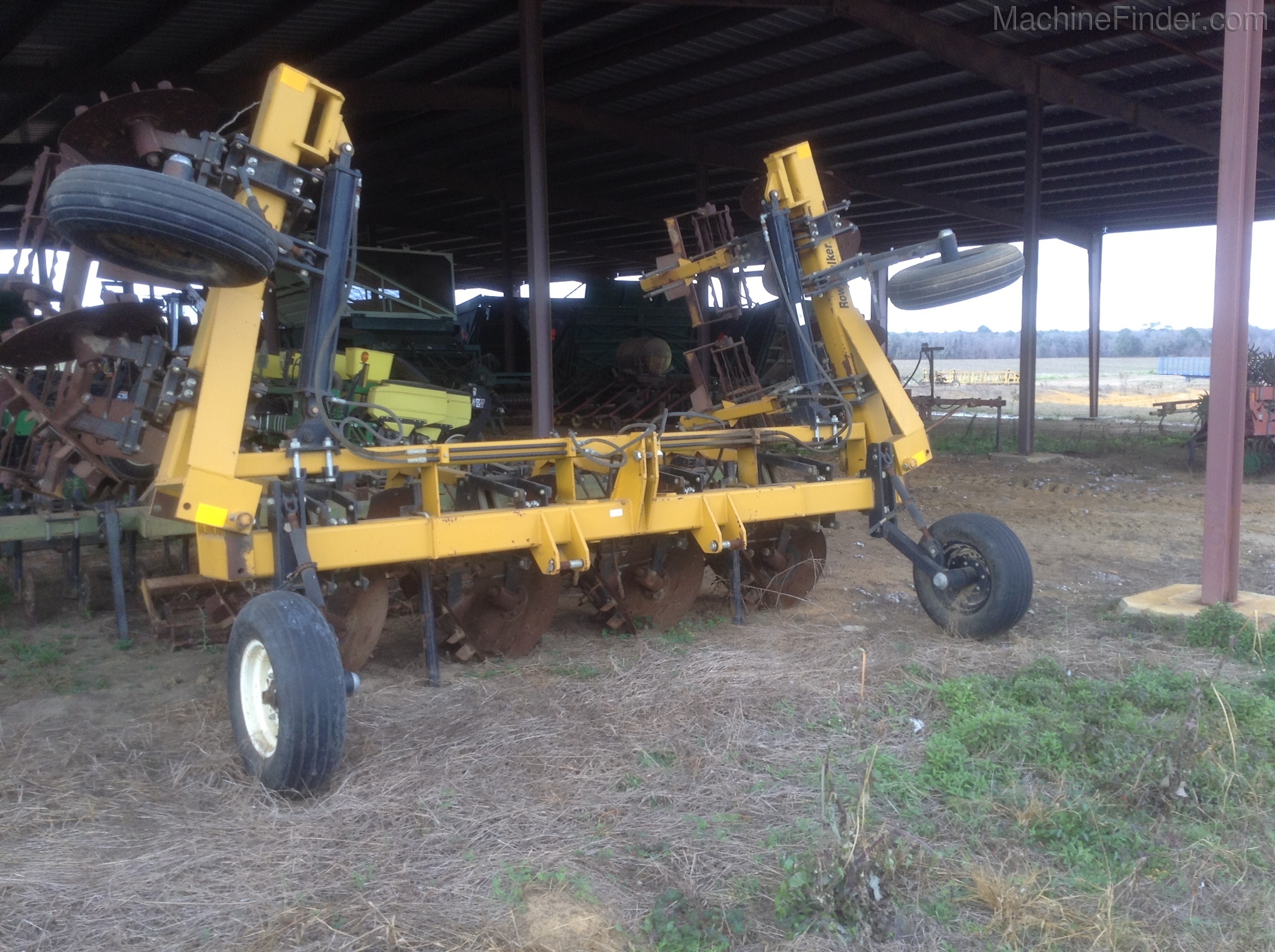 2011 D.L. Industries Row Stalker 8 R Image 1