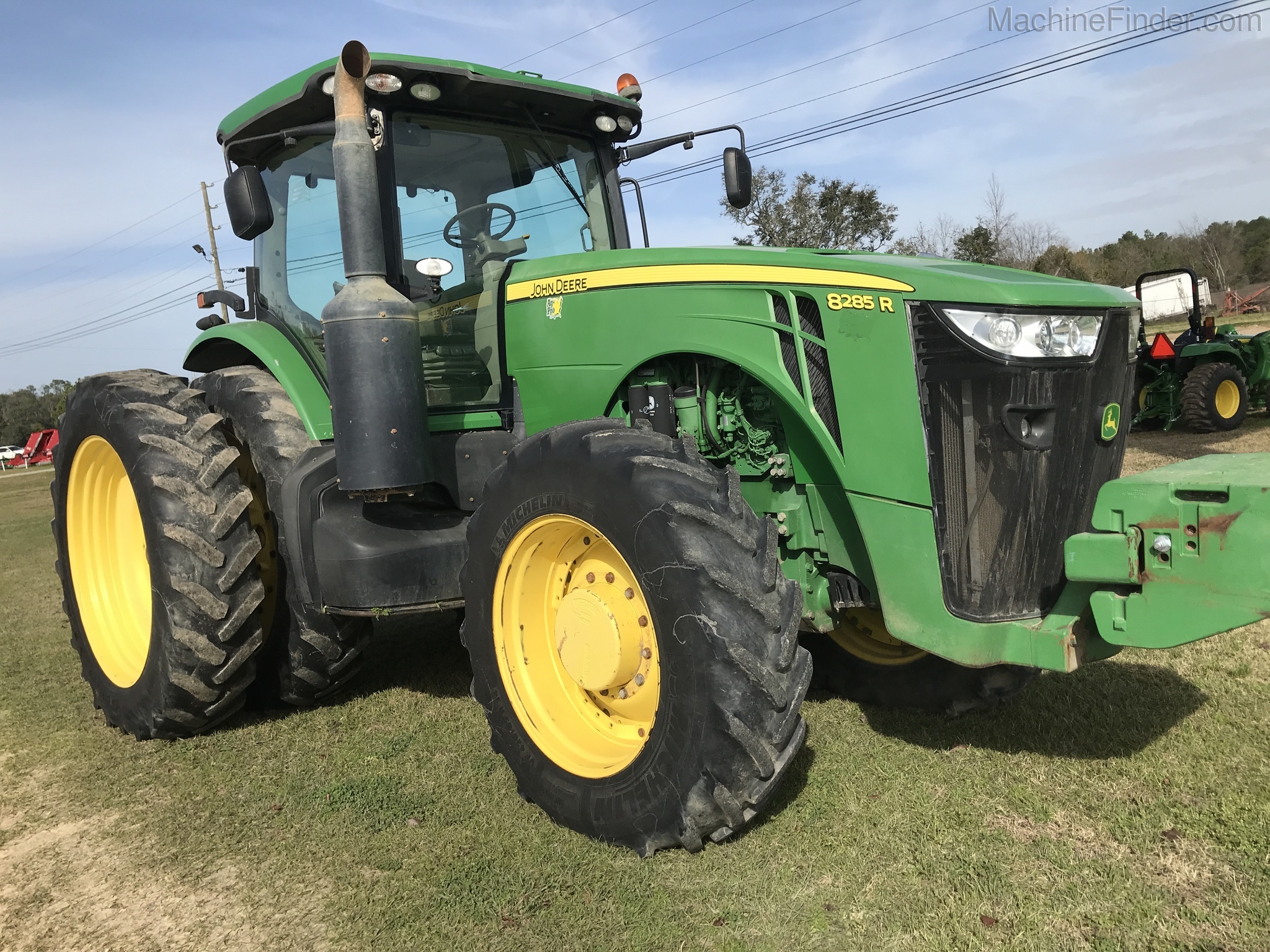 2012 John Deere 8285R Image 4