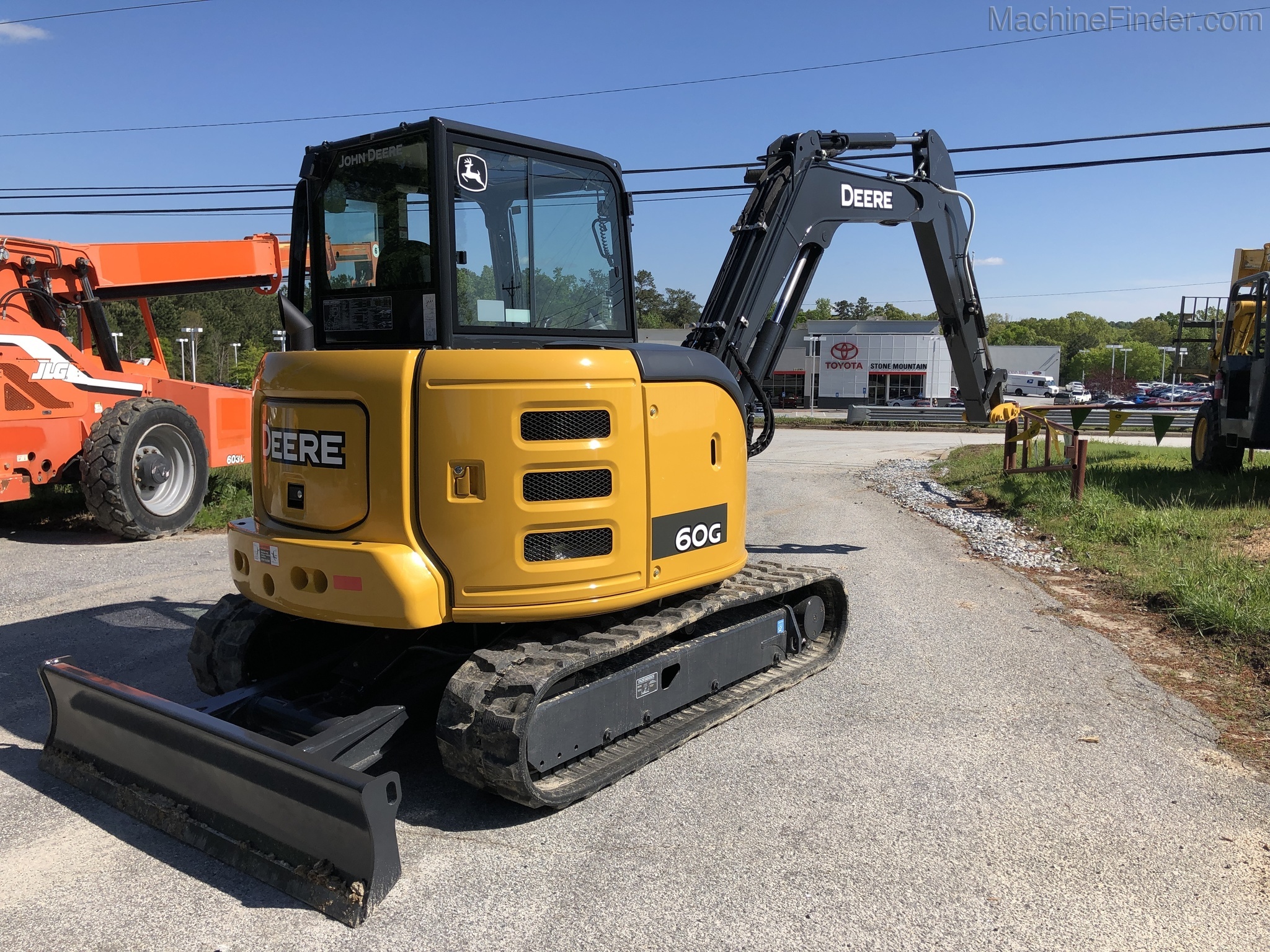 2020 John Deere 60G Image 4