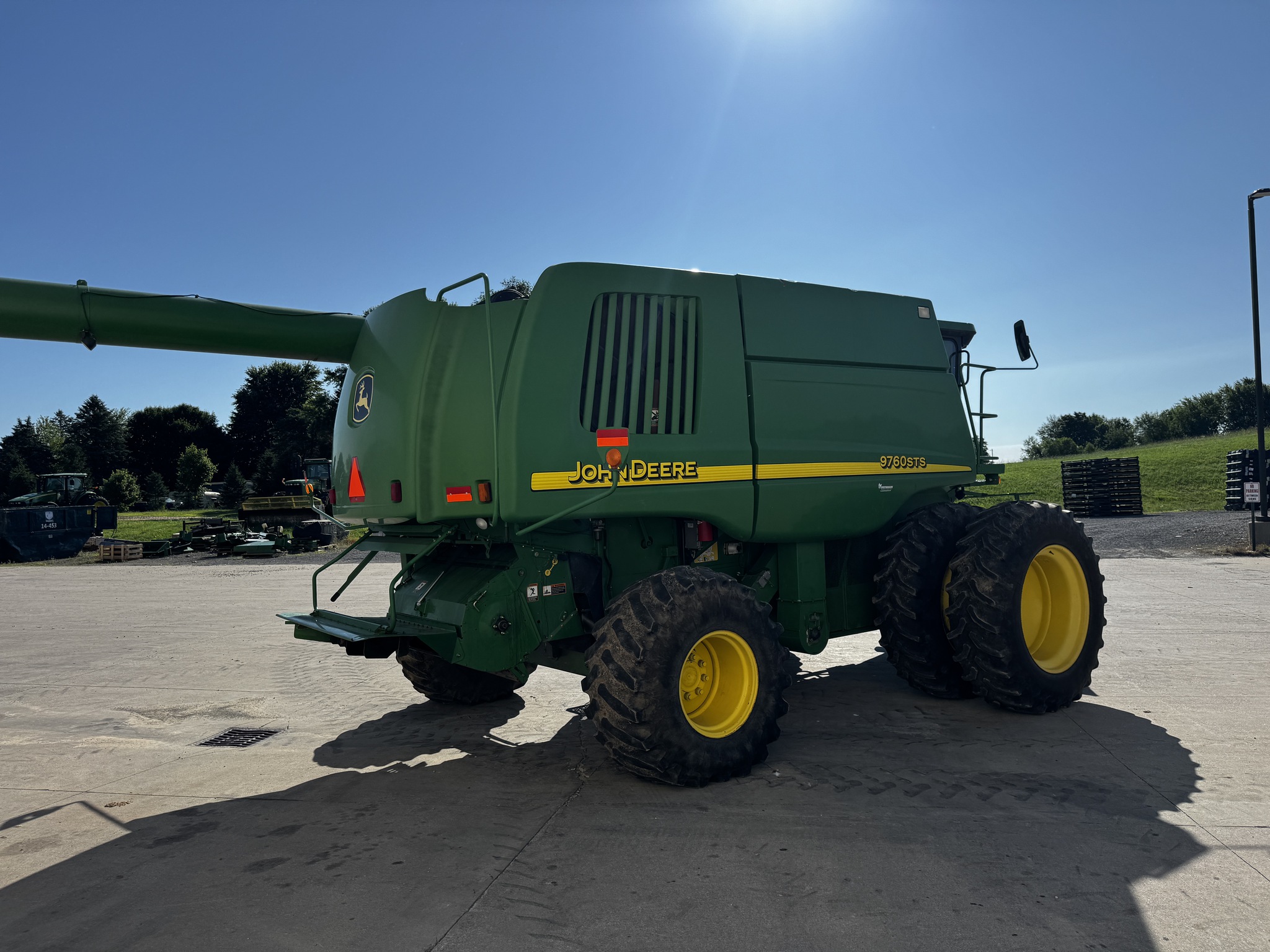 2005 John Deere 9760 STS Image 5