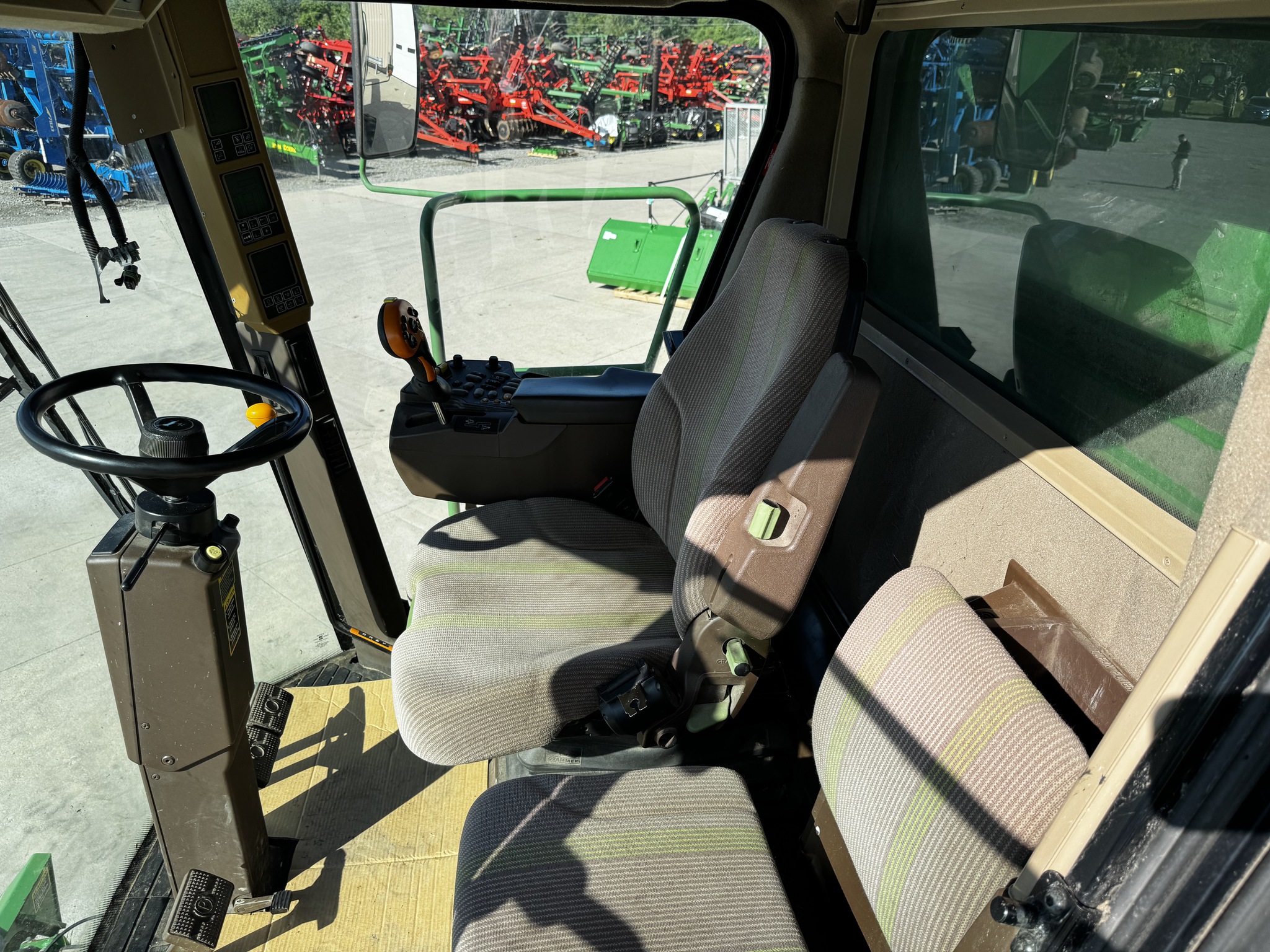 2005 John Deere 9760 STS Image 9