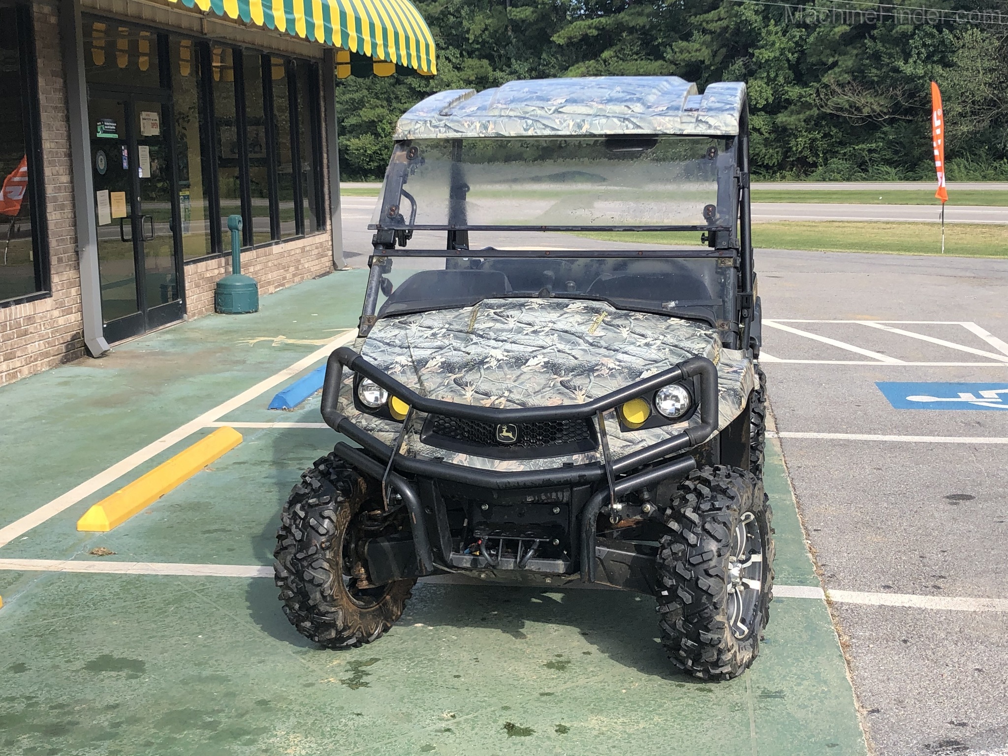 2016 John Deere 590i Image 3