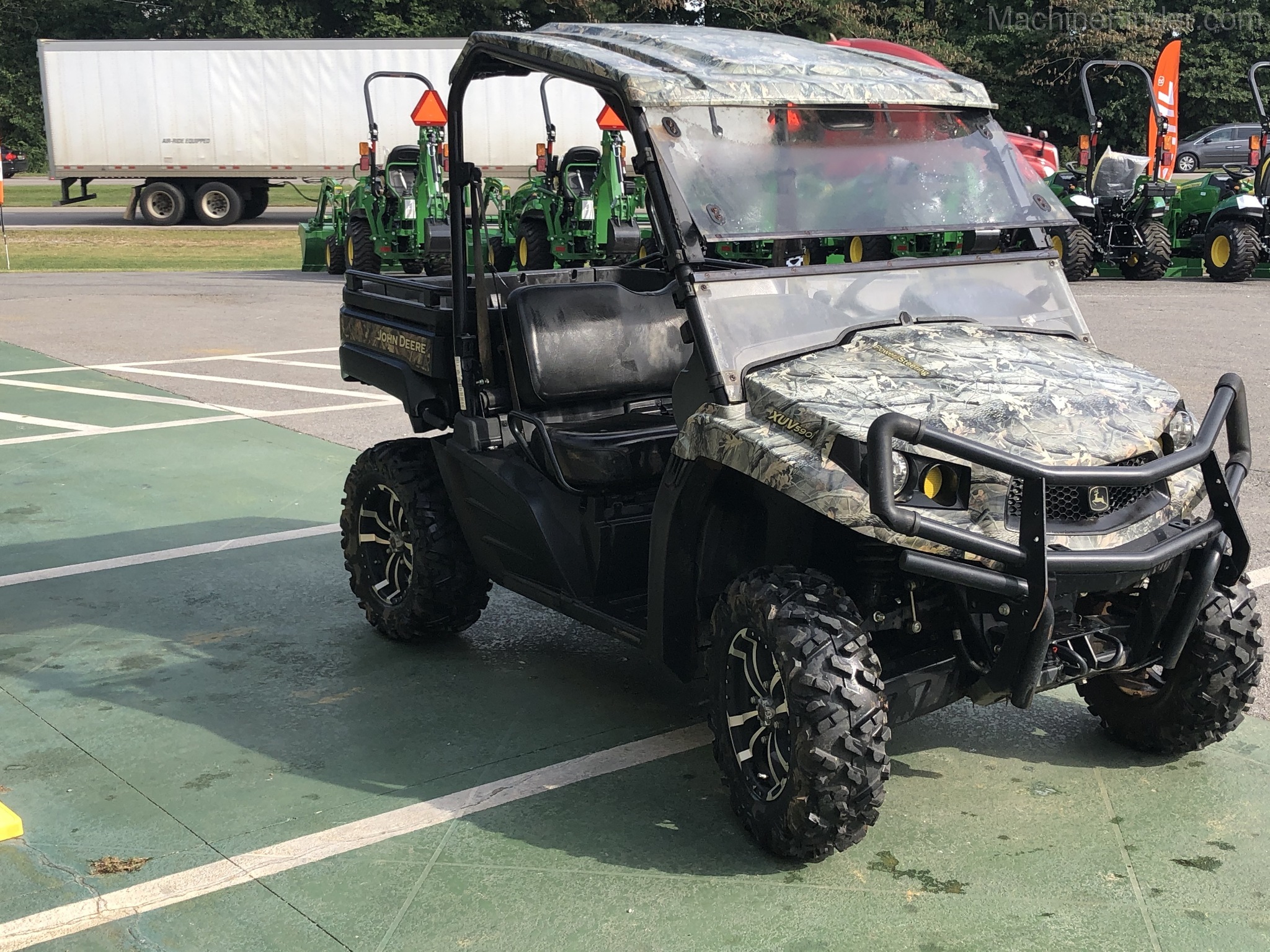 2016 John Deere 590i Image 4