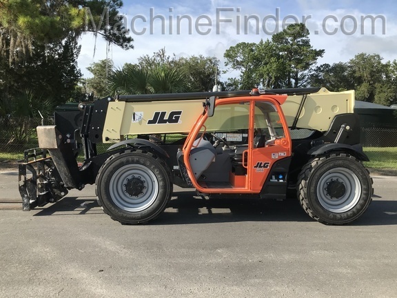 2019 JLG 1055 Image 1