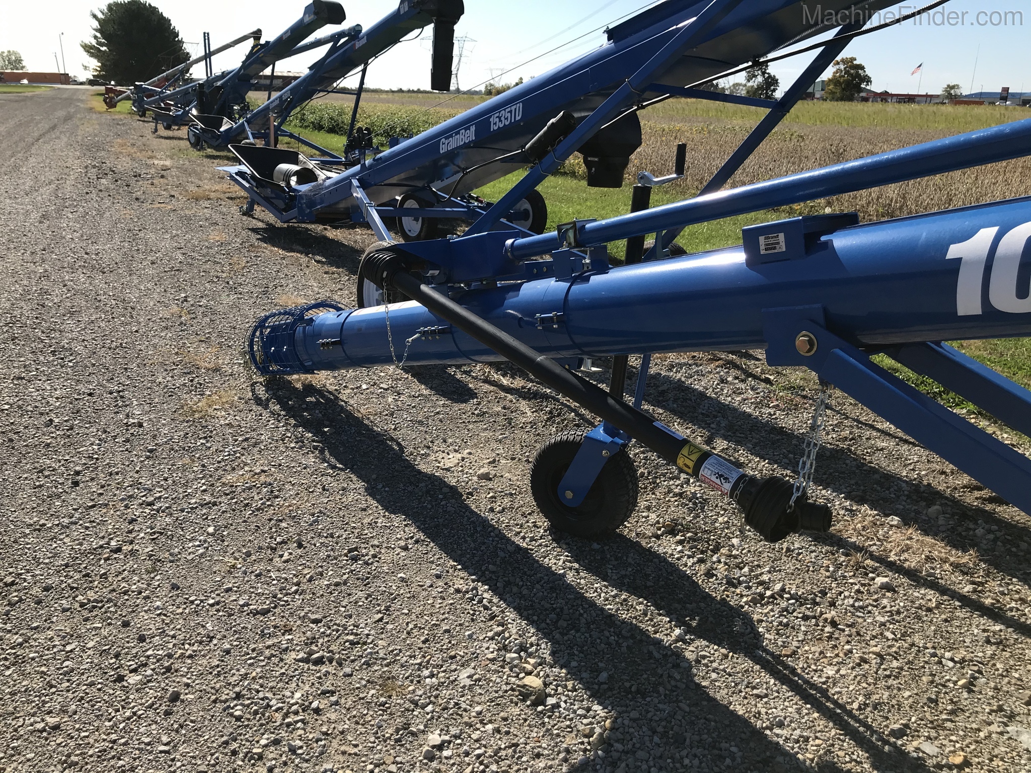 2020 Brandt 1032 Image 5