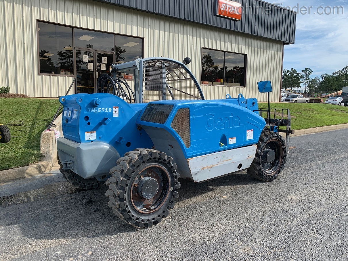 2014 Genie GTH5519 Image 3