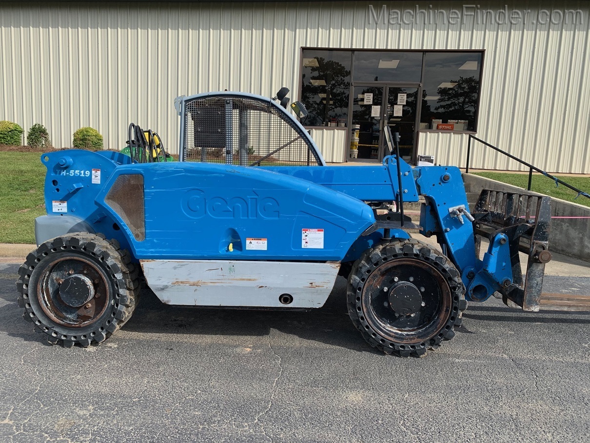 2014 Genie GTH5519 Image 2