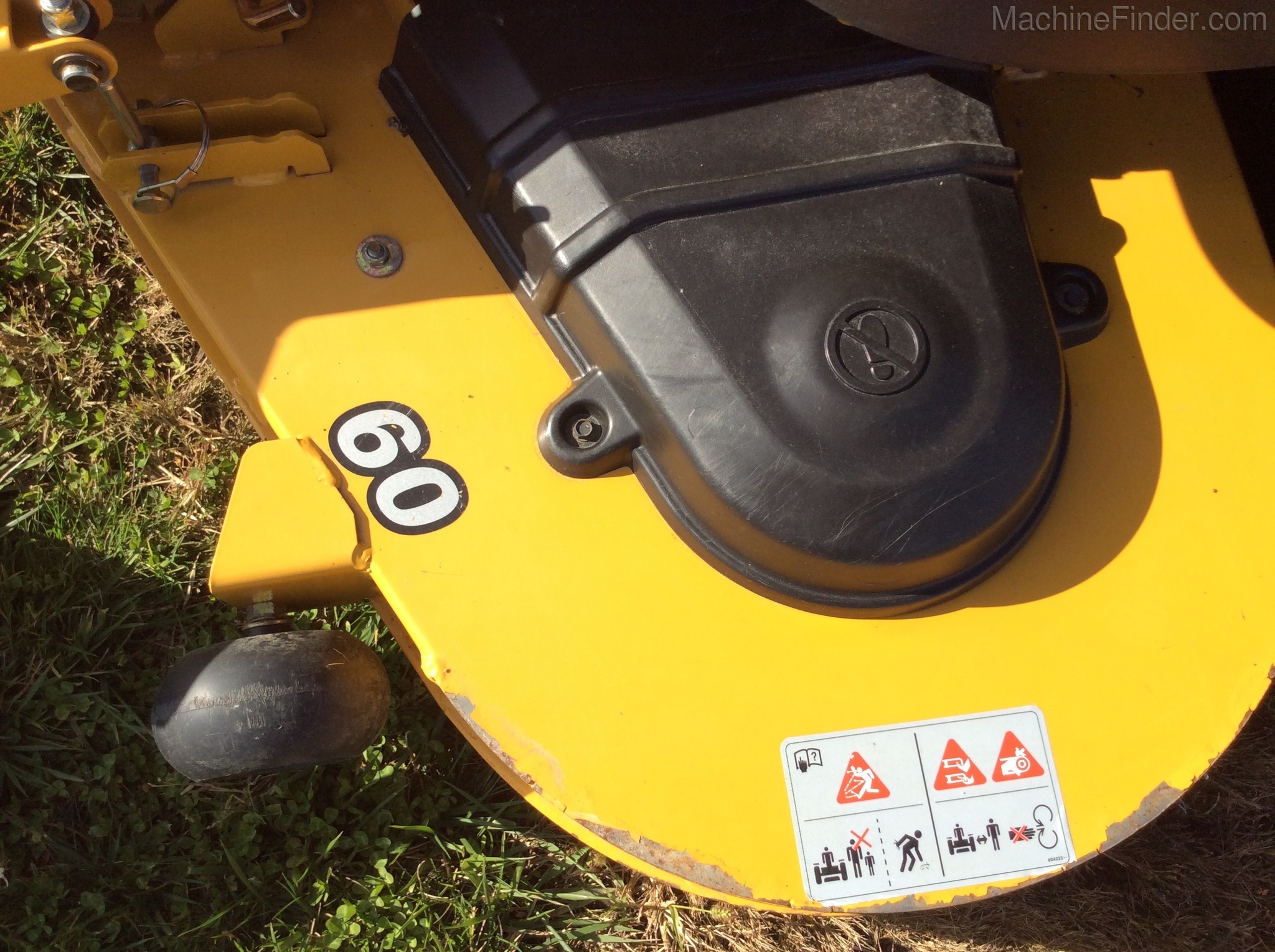 2018 Hustler Raptor SD Image 9