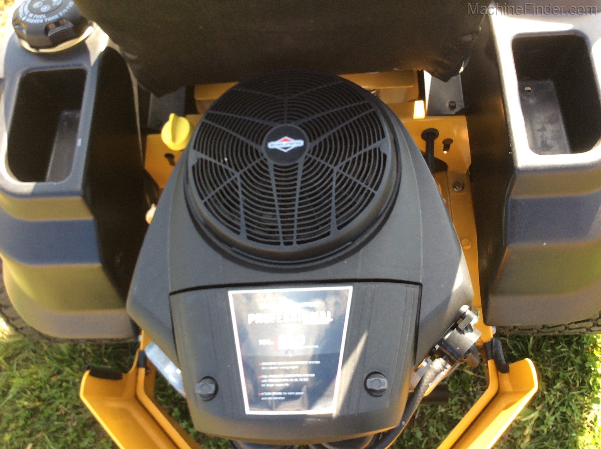 2018 Hustler Raptor SD Image 13