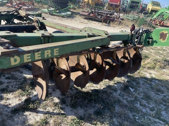 John Deere 1630 Image 5