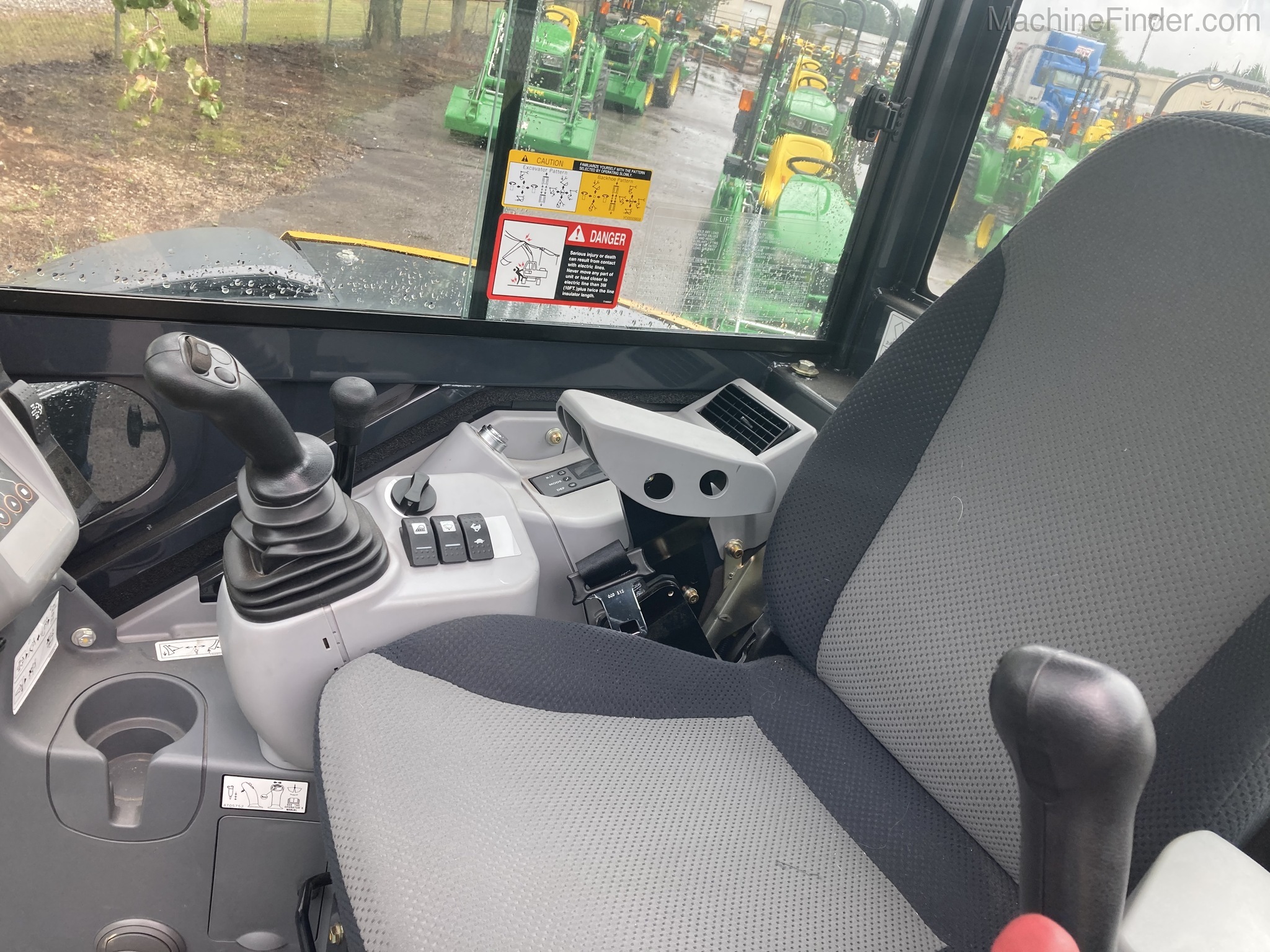 2020 John Deere 50G Image 3