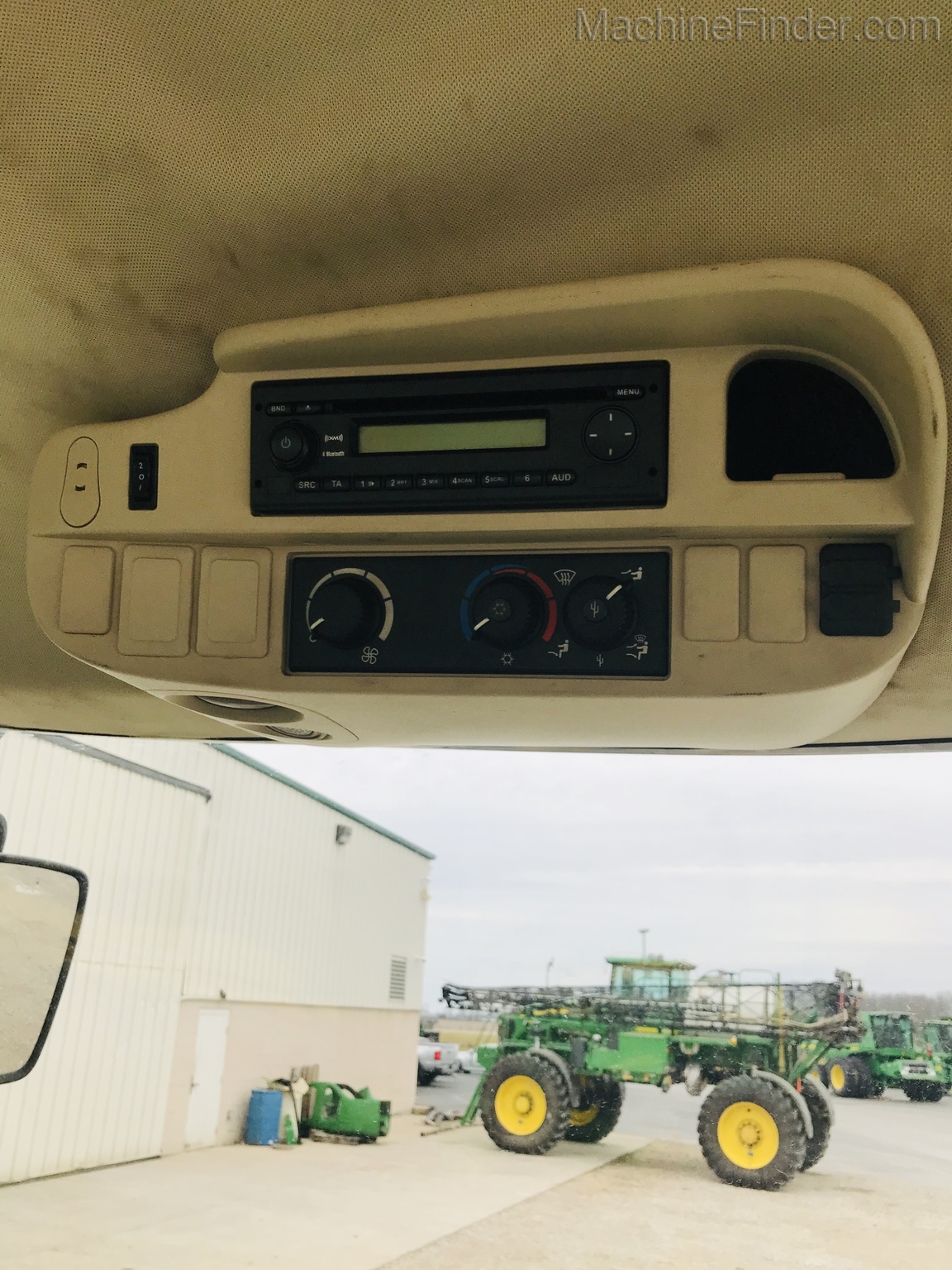 2014 John Deere 6150R Image 6