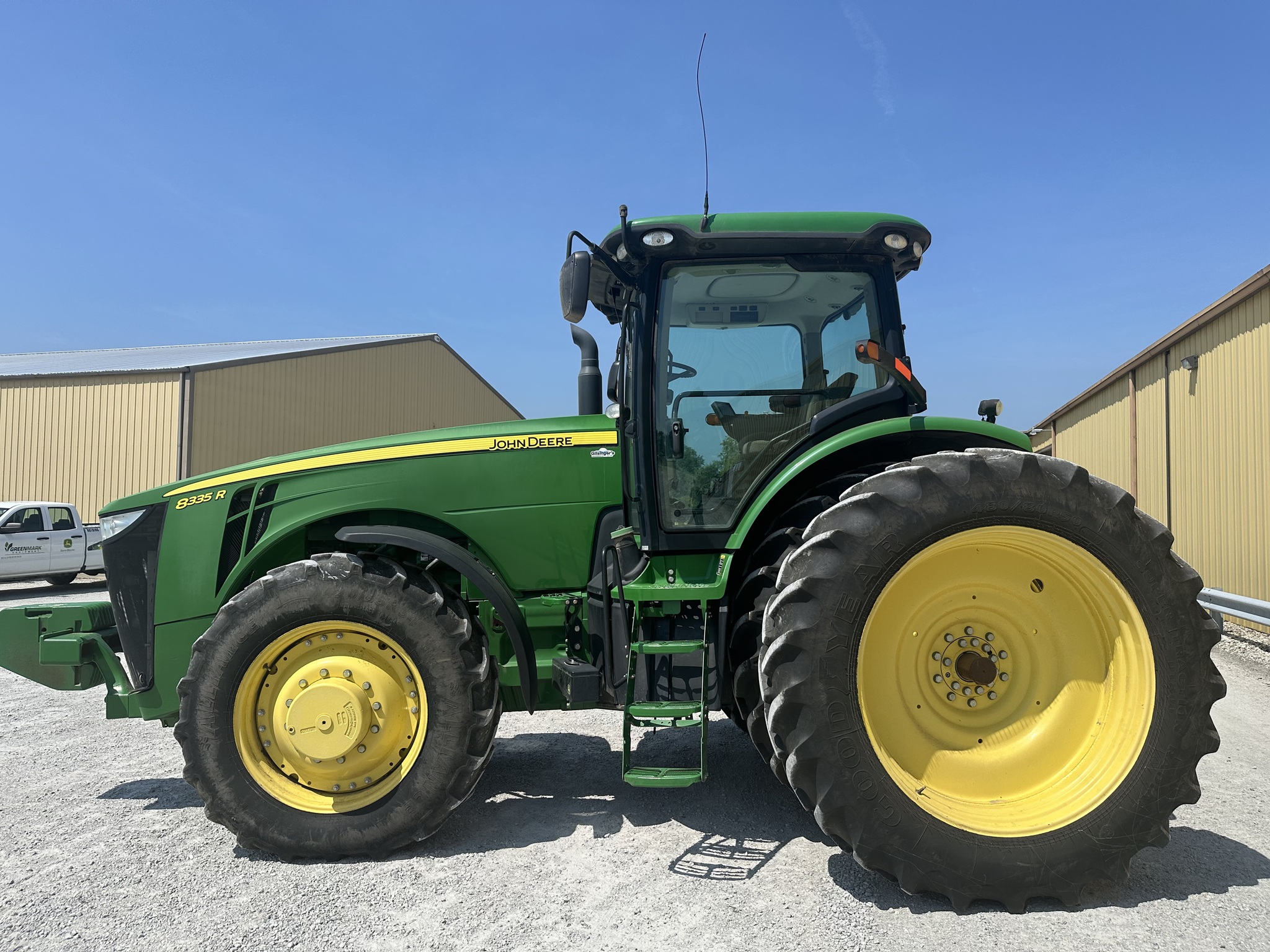2012 John Deere 8335R Image 7